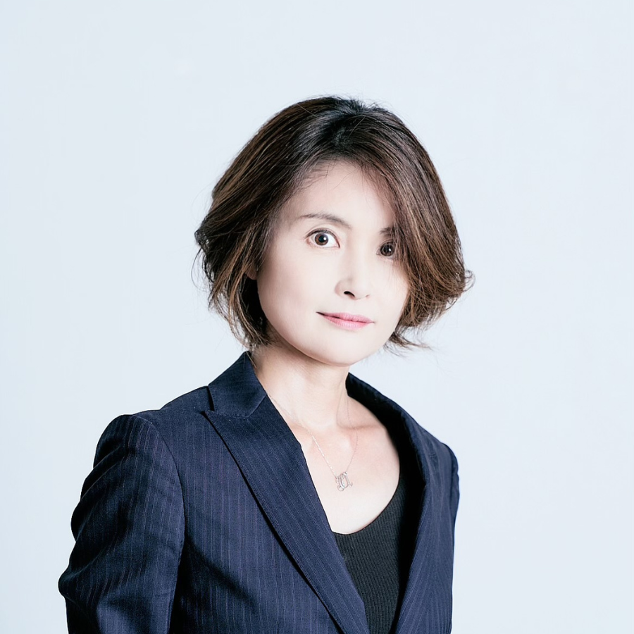 新井 智美