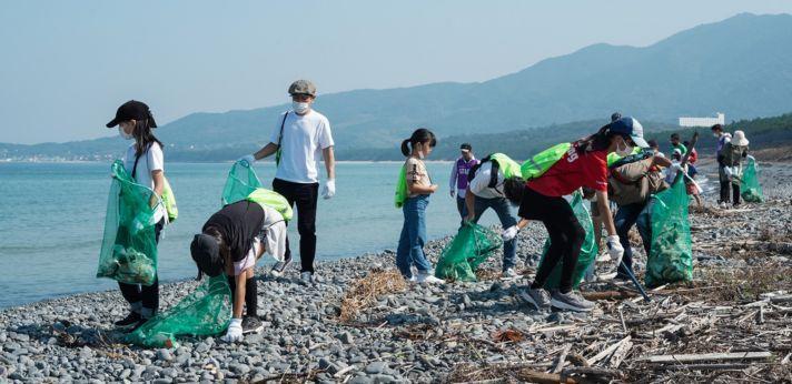 BEACH CLEANUPの画像