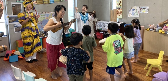 出前授業や文化交流など、地球規模の問題を自分事と捉えるための多彩な活動を行う団体の画像