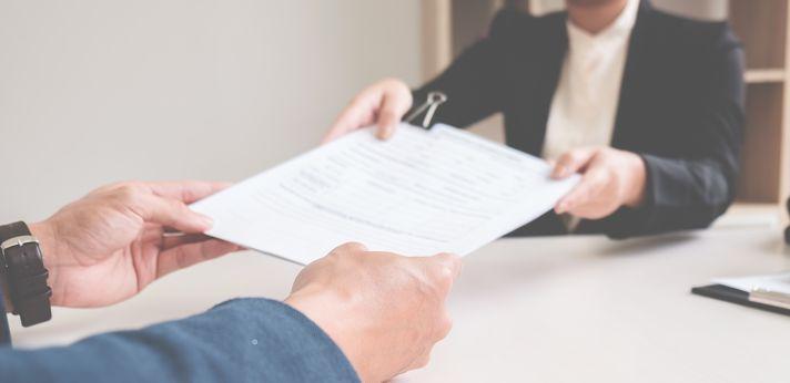 雇い止めの際には「雇い止め通知書」が発行されるの画像