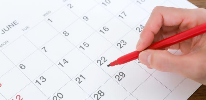 年間休日118日に含まれる休日と含まれない休日の画像