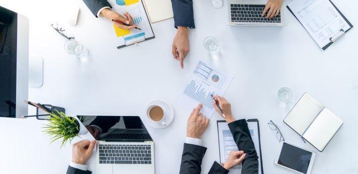 営業職は何する仕事?大学中退者が知っておきたい基礎知識の画像