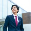 高卒者が公務員になる方法とは？大卒との年収差や後悔しない試験対策も紹介