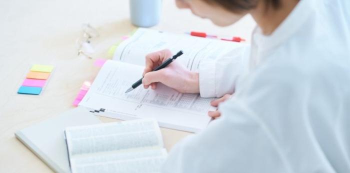 中卒者が取得を目指せる2種類の資格の画像