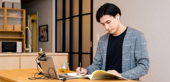 大学中退フリーターからWebデザイナーを目指す勉強方法の画像