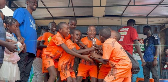 ケニア・キベラスラム発！A-GOALリーグ3年目の成果 ― CBO設立とナイロビカップ優勝の画像