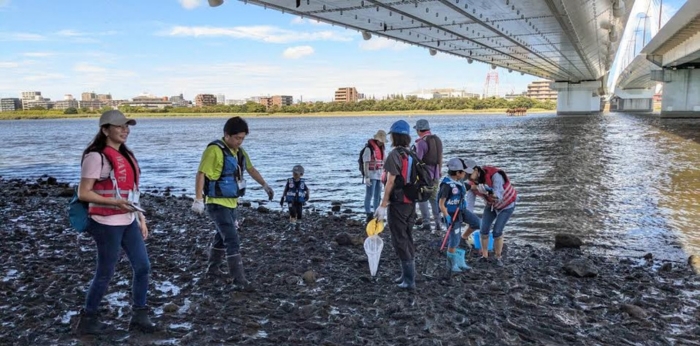 多摩川の豊かな自然と人々をつなげるために体験教室などの多様な活動を行う団体の画像