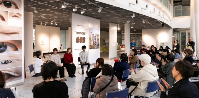 写真展「ともに」の画像