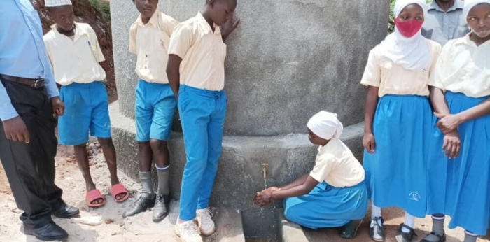 ウガンダで水・トイレ・石けんを届ける衛生支援の画像