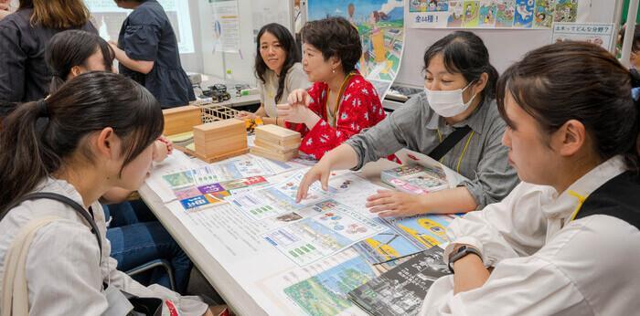 女子中高生夏の学校の画像