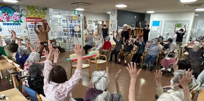 会場に来られない方へ元気を届ける「施設訪問」の画像