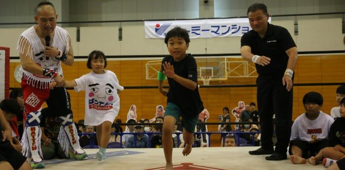 プロレスを通じた教育支援「青少年健全育成」の画像