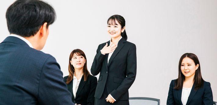 学生と社会人の違いとは 面接で聞かれる理由や回答のコツをご紹介