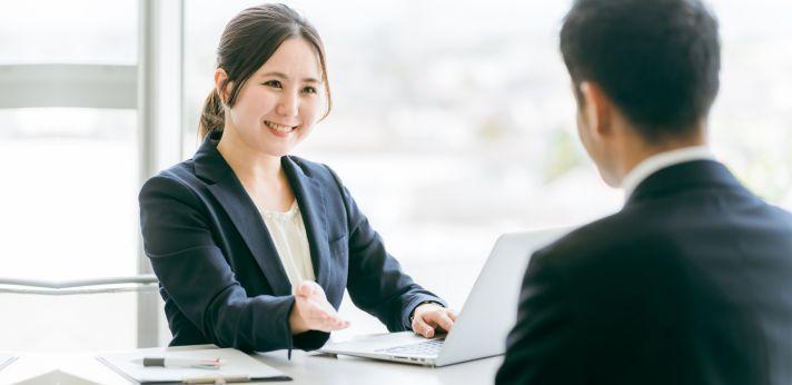 ホワイト企業を探す際は転職エージェントを活用しようの画像