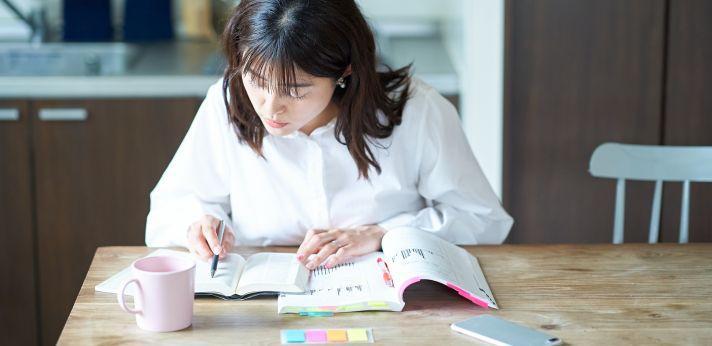 正社員の清掃員を目指す人におすすめの資格3つの画像