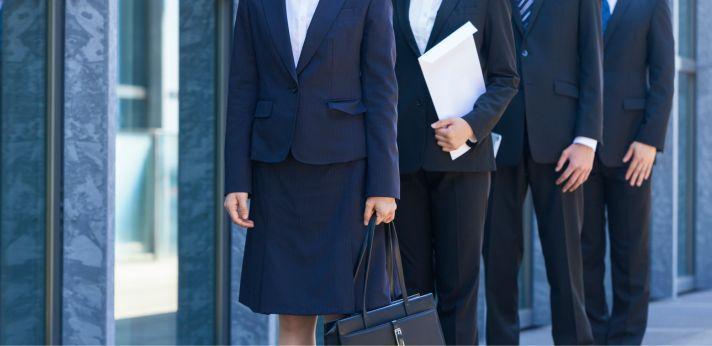 辛いニート生活から社会復帰して正社員になるメリットの画像