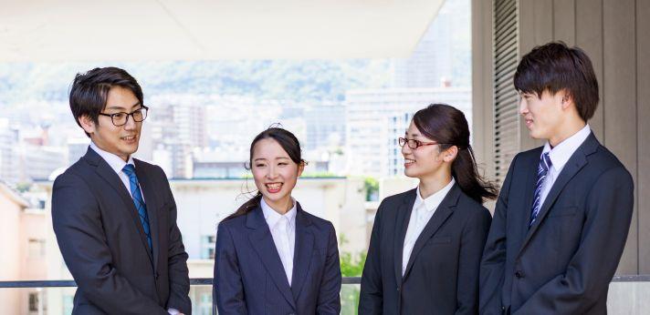 18歳からできる仕事に就くメリットの画像