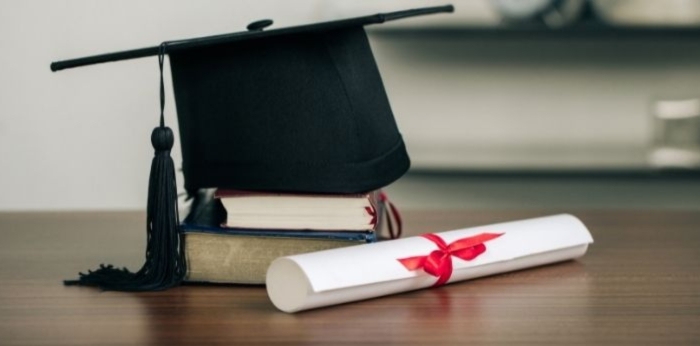 そもそも既卒者とは?の画像