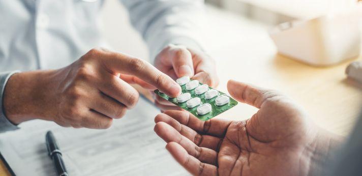 医薬品業界の現状と課題の画像