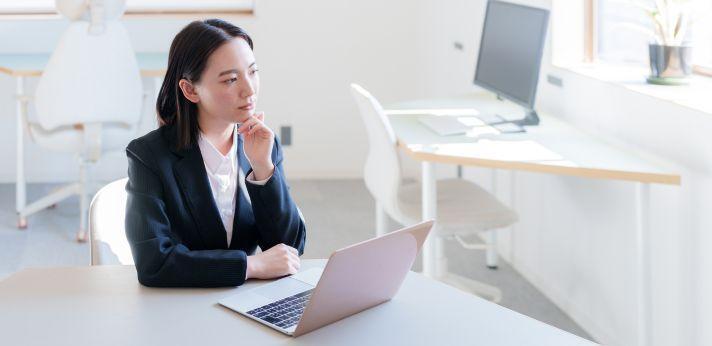 新卒入社後に転職するタイミングの注意点の画像