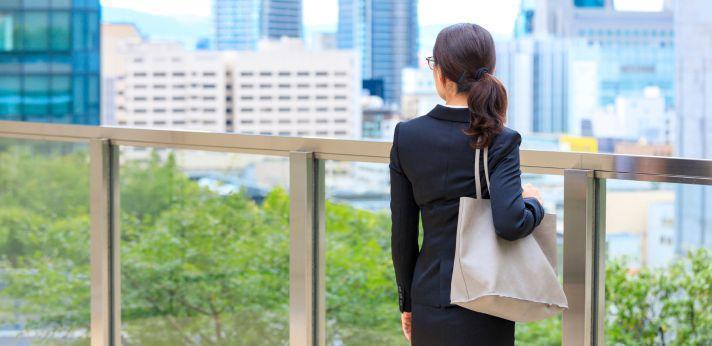 拘束時間に不満があるときの転職先探しのコツの画像